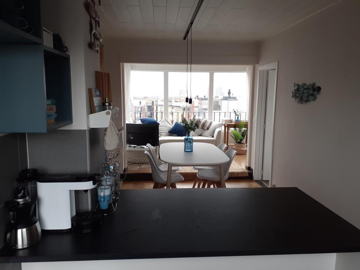 Gezellig centraal gelegen penthouse Oostende Appartement Buitenkant foto