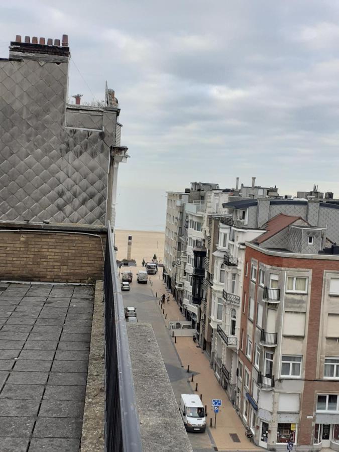 Gezellig centraal gelegen penthouse Oostende Appartement Buitenkant foto